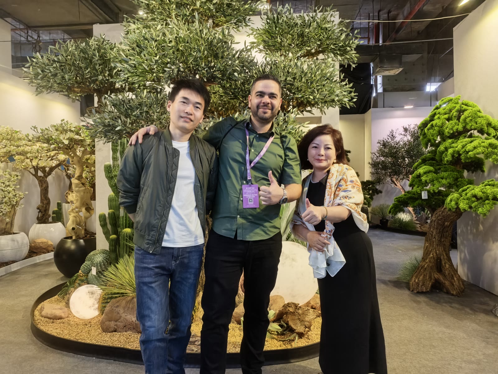 TaoYuan meeting overseas buyers at an international trade fair